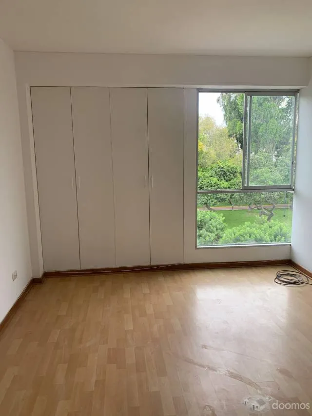VENTA DE DEPARTMENTO FRENTE A AV SAN BORJA SUR — foto 4