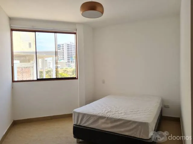 VENTA DE CASA DE TRES PISOS UBICACION PERFECTA EN AVENIDA URB EL GOLF -TRUJILLO - 16