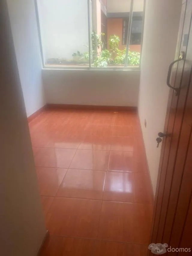 ¡Alquilo . Acogedora Habitación con Baño Propio, Perfecta para Estudiantes! — foto 2