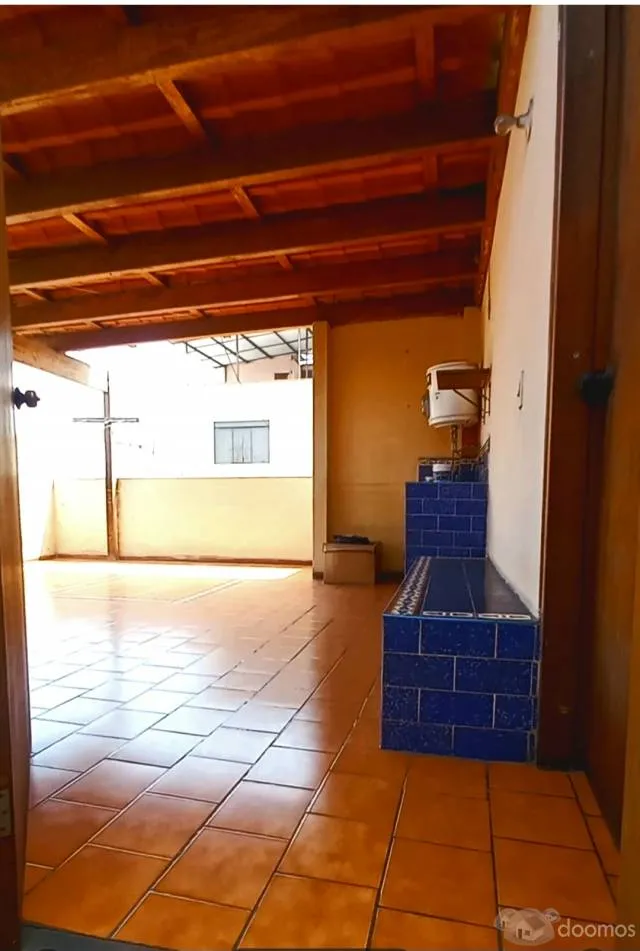 BAJO DE PRECIO!!!VENTA DE CASA CON PISCINAS LAS LOMAS DE LA MOLINA VIEJA — foto 12