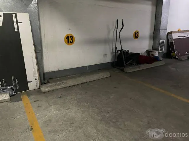 REMATO!!! Estacionamiento doble en Surco - 3