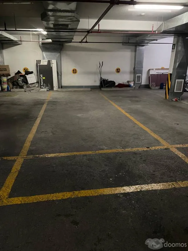REMATO!!! Estacionamiento doble en Surco - 4