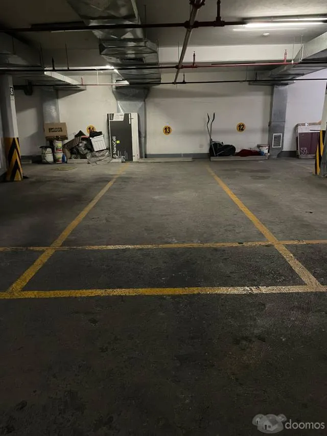 REMATO!!! Estacionamiento doble en Surco - 5