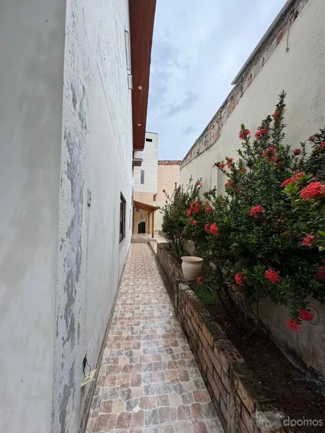 Venta tres pisos piscina  y terraza $200,000 - 3