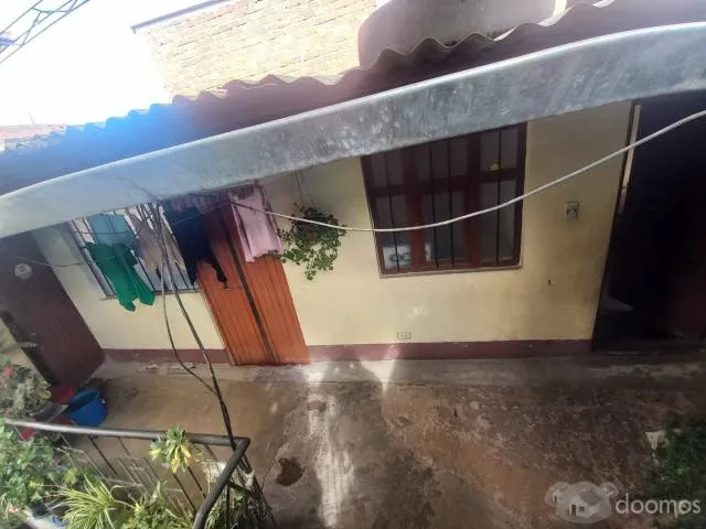 VENDO CASA DE 3 PISOS EN CAJAMARCA UBICADA A 5 MINUTOS DE LA PLAZA DE ARMAS DE CAJAMARCA $ 160,000 / 200 METROS - 5