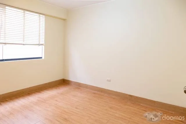 Alquiler de Departamento Exclusivo en Surco - Vista a Parque y Amplios Espacios — foto 9