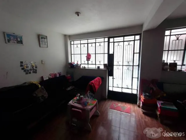 CASA DE TRES PISOS A PRECIO DE TERRENO POR MOTUPE EN SAN JUAN DE LURIGANCHO — foto 2