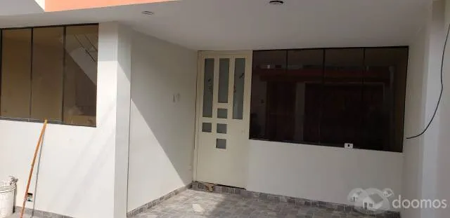 Bonita casa - bien ubicada — foto 3