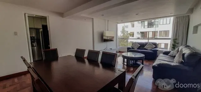 En Venta Amplio Departamento semi nuevo a tres cuadras del malecón de Miraflores — foto 3