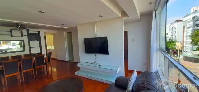 En Venta Amplio Departamento semi nuevo a tres cuadras del malecón de Miraflores — foto 10