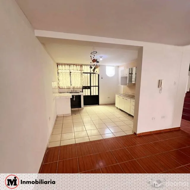 Mi Inmobiliaria: VENDE CASA EN LA URB. CORONA DEL FRAILE - HUANCAYO - 4