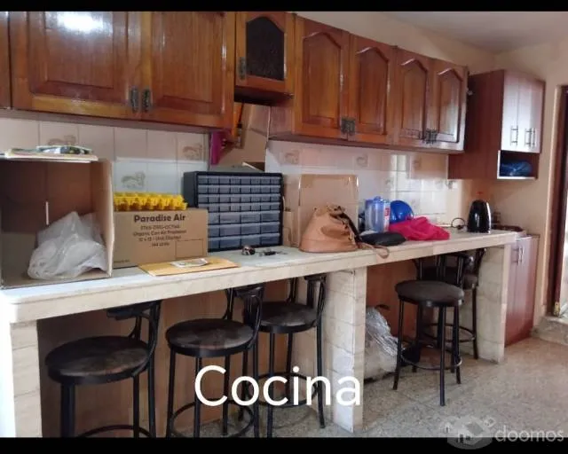VENDO CASA CON SOTANO Y PISCINA — foto 2
