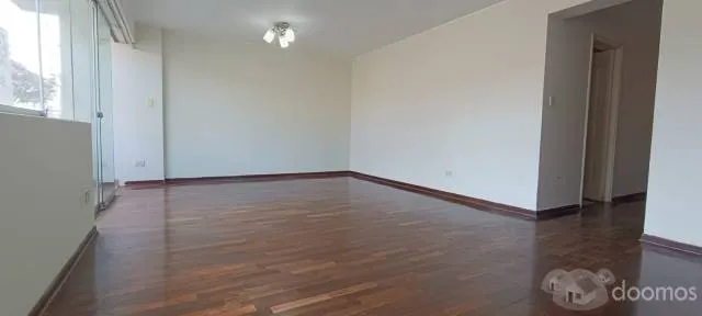 DEPARTAMENTO EN PISO 2 A MEDIA CDRA ESTACION METROPOLITANO MATELLINI — foto 4