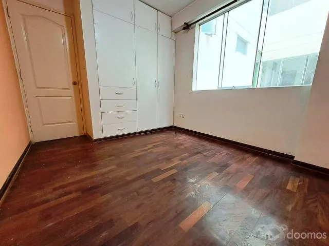 DEPARTAMENTO EN PISO 2 A MEDIA CDRA ESTACION METROPOLITANO MATELLINI — foto 12