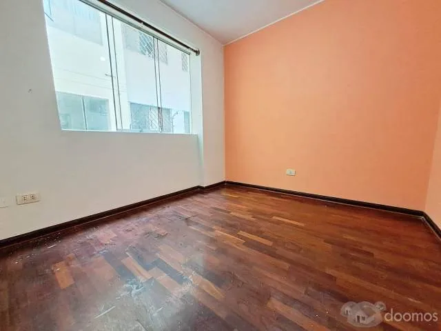DEPARTAMENTO EN PISO 2 A MEDIA CDRA ESTACION METROPOLITANO MATELLINI — foto 13