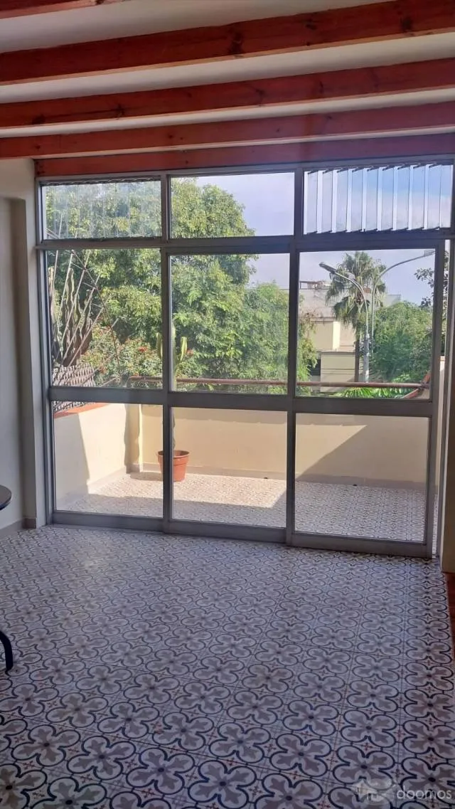 AMPLIO Y ELEGANTE DUPLEX, NO AMOBLADO, 138 m2, 4 DORM, 2 BAÑOS, VIVENDA UNIFAMILIAR, NO PERROS. — foto 6