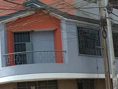 VENDO DEPARTAMENTO DE 115 M2 CON VISTA AL PARQUE  - LOS OLIVOS