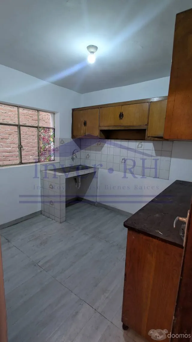 CASA AMPLIA EN VENTA - OPORTUNIDAD ÚNICA EN CERCADO DE LIMA — foto 8