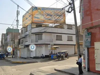 Local comercial en plena avenida Tupac Amaru