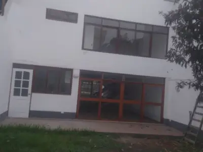HERMOSA Y BIEN DISTRIBUIDA CASA EN SAN ISIDRO-CÓRPAC.