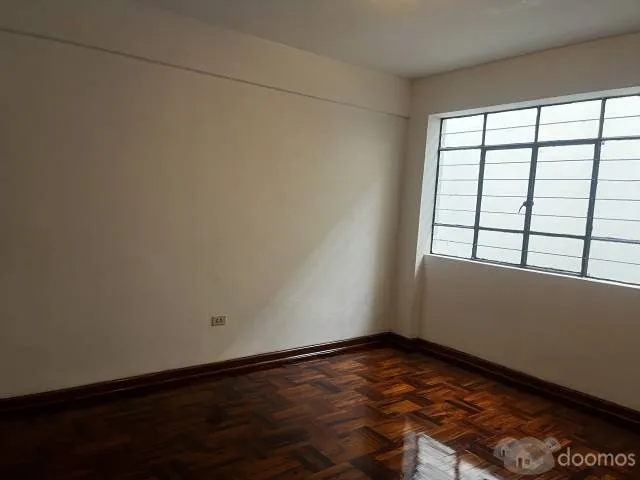 VENTA DEPARTAMENTO PRIMER PISO JESUS MARIA — foto 4