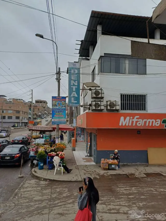 ALQUILER DE LOCAL DE TRES PISOS EN VILLA EL SALVADOR — foto 7