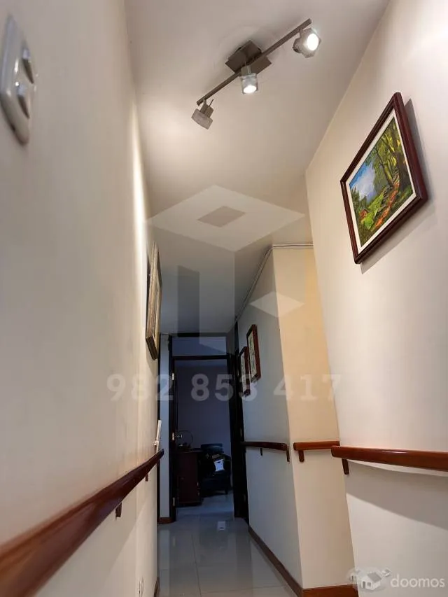 VENTA DE DEPARTAMENTO EN PRIMER PISO CON JARDINES — foto 4