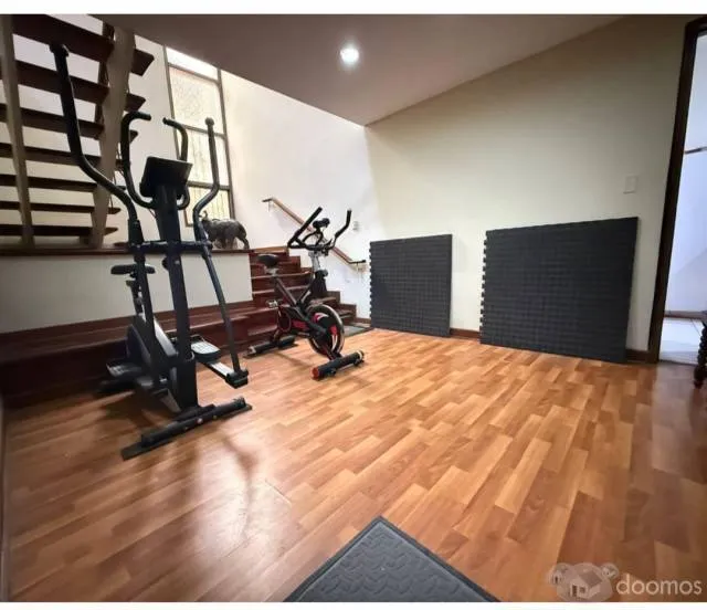 SE VENDE / ALQUILA INMUEBLE UBICADO EN ZONA ESTRATEGICA DE JESUS MARIA — foto 2