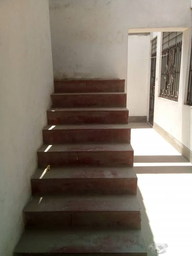 SE VENDE PROPIEDAD DE 2 PLANTAS — foto 5