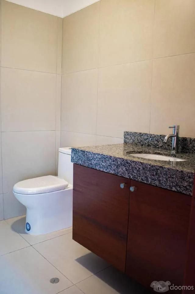Venta de departamentos de estreno con acabados premium. Paseo la Castellana. Puertas de madera, pisos de bambu, granito y porcelanato. — foto 7