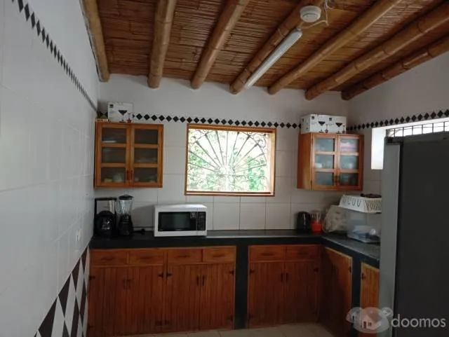 OCACIÓN. 2,025 Vendo casa con piscina en CHINCHA ALTA , - 4