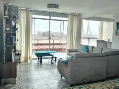 se vende edificio multifamiliar  3 departamentos .