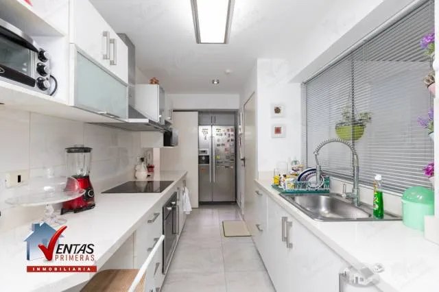 VENTA DE DEPARTAMENTO EN 1ER PISO CN VISTA CALLE EN MIRAFLORES — foto 4