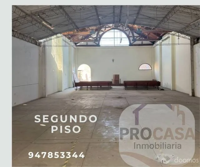 ¡¡ ATENCION EMPRESARIOS O INVERSIONISTAS, VENDO LOCAL COMO TERRENO AV. LARCO , URB SANTA EDELMIRA7/California - 2