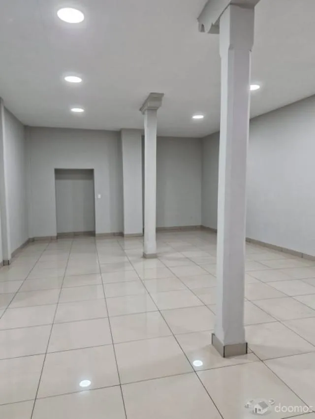 ALQUILO LOCAL COMERCIAL PUERTA CALLE EN JR. LAMPA CUADRA 7. — foto 2