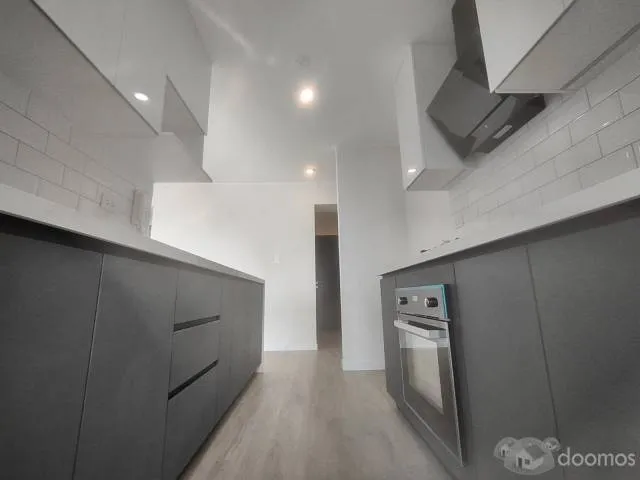 ALQUILER DEPARTAMENTO DE ESTRENO CON BALCON VISTA ESPECTACULAR — foto 4