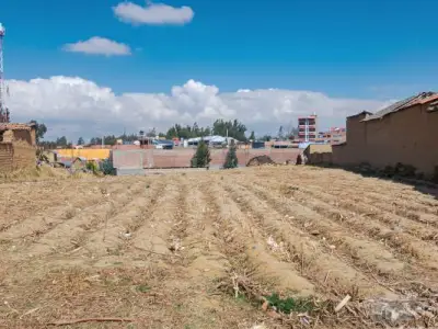 Se Vende Terreno de 3 252 m2 Cerca a la Plaza de Uñas