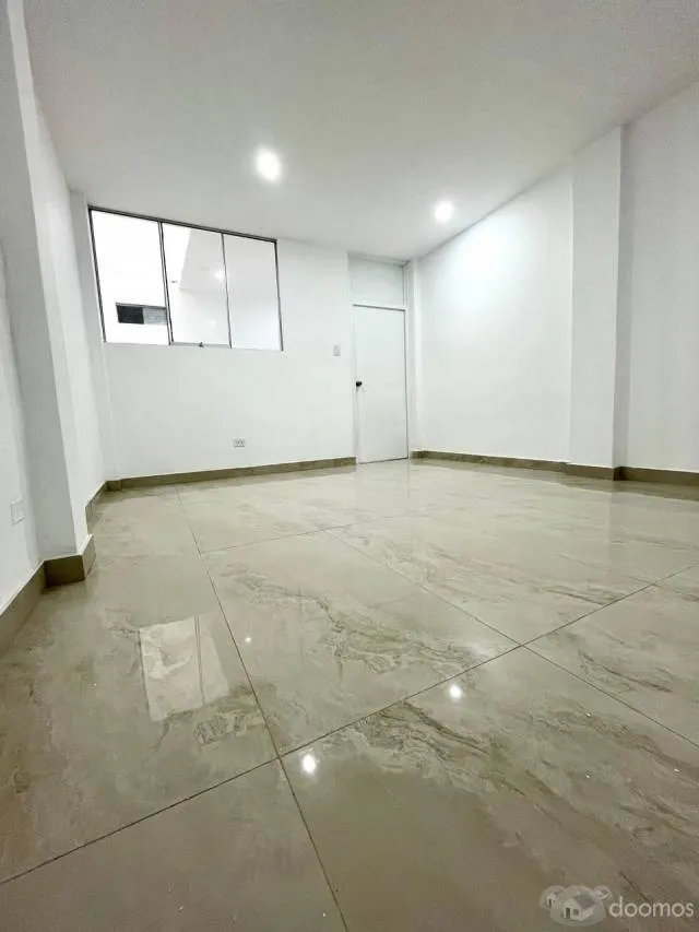 CASA 3 PISOS A PRECIO DE DPTO.+ DEPOSITO 4TO PISO Cedros de Villa - Chorrillos — foto 2