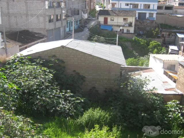 Vendo Casa como Terreno a 01 cuadra del Gob. Reginal de Apurimac - 5
