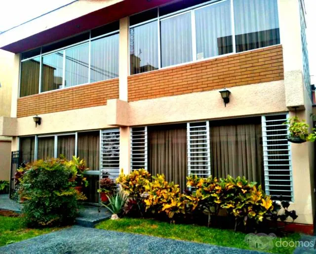 Se vende casa en San Isidro Corpac - 8