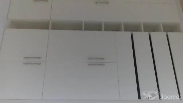 Se alquila habitación para señorita en surco - 1