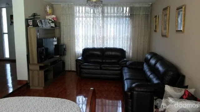 CASA AMPLIA EN EXCELENTE UBICACIÓN - IDEAL PARA COMERCIO - 8