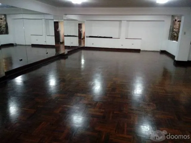Casa , local para eventos en lince, límite con Jesús María - 1