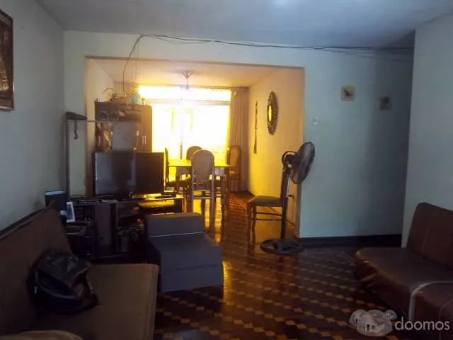 SE VENDE CASA 2 PISOS DE 160 M² EN SALAMANCA CERCA CUADRA 4 AV QUECHUAS - 3