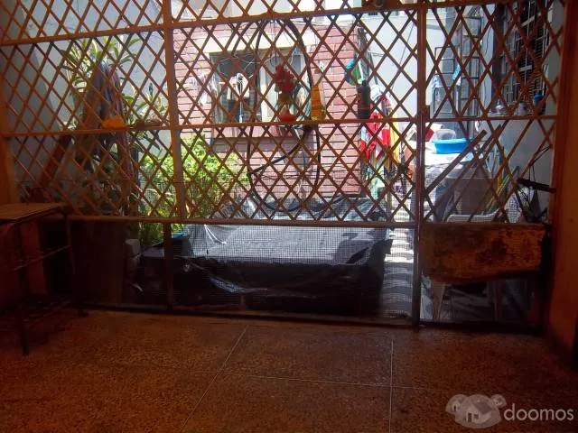 SE VENDE CASA 2 PISOS DE 160 M² EN SALAMANCA CERCA CUADRA 4 AV QUECHUAS - 5