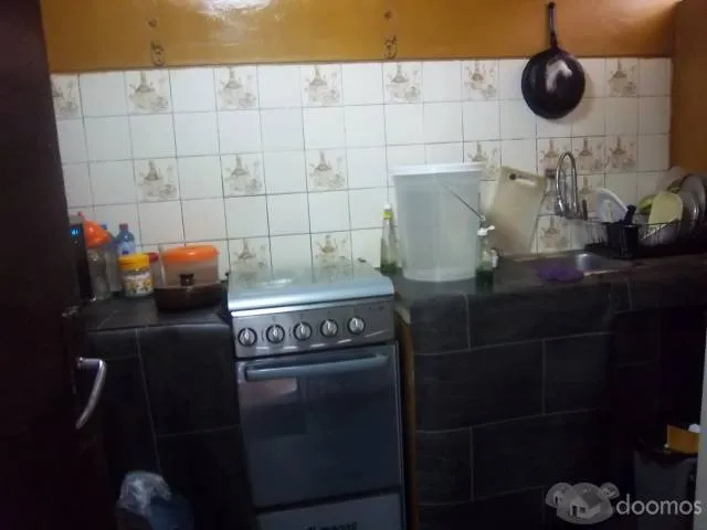 SE VENDE CASA 2 PISOS DE 160 M² EN SALAMANCA CERCA CUADRA 4 AV QUECHUAS - 2