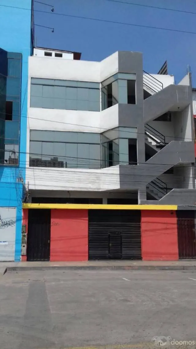 Pueblo Libre Alquilo edificio o por pisos, con dos frentes uno frente a Ipae y el otro frente a la Av la Marina a una cuadra del Plaza San Miguel - 1