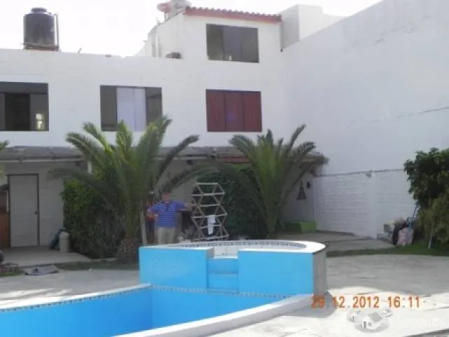 CASA DE PLAYA EN CONDOMINIO CERCA AL MAR 3 DORMITORIOS - 2