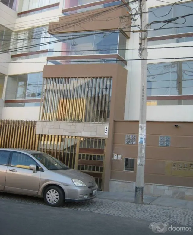 VENDO DPTO. 2DO PISO OCASION STA. VICTORIA - 1