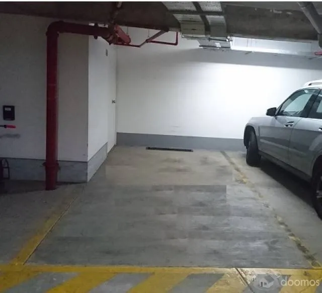 Alquiler de cochera con acceso independiente 24 horas. - 1